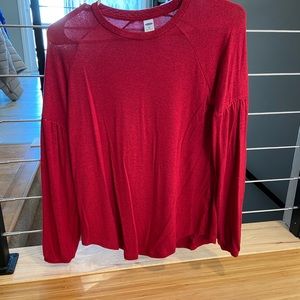 Red bubble sleeve shirt